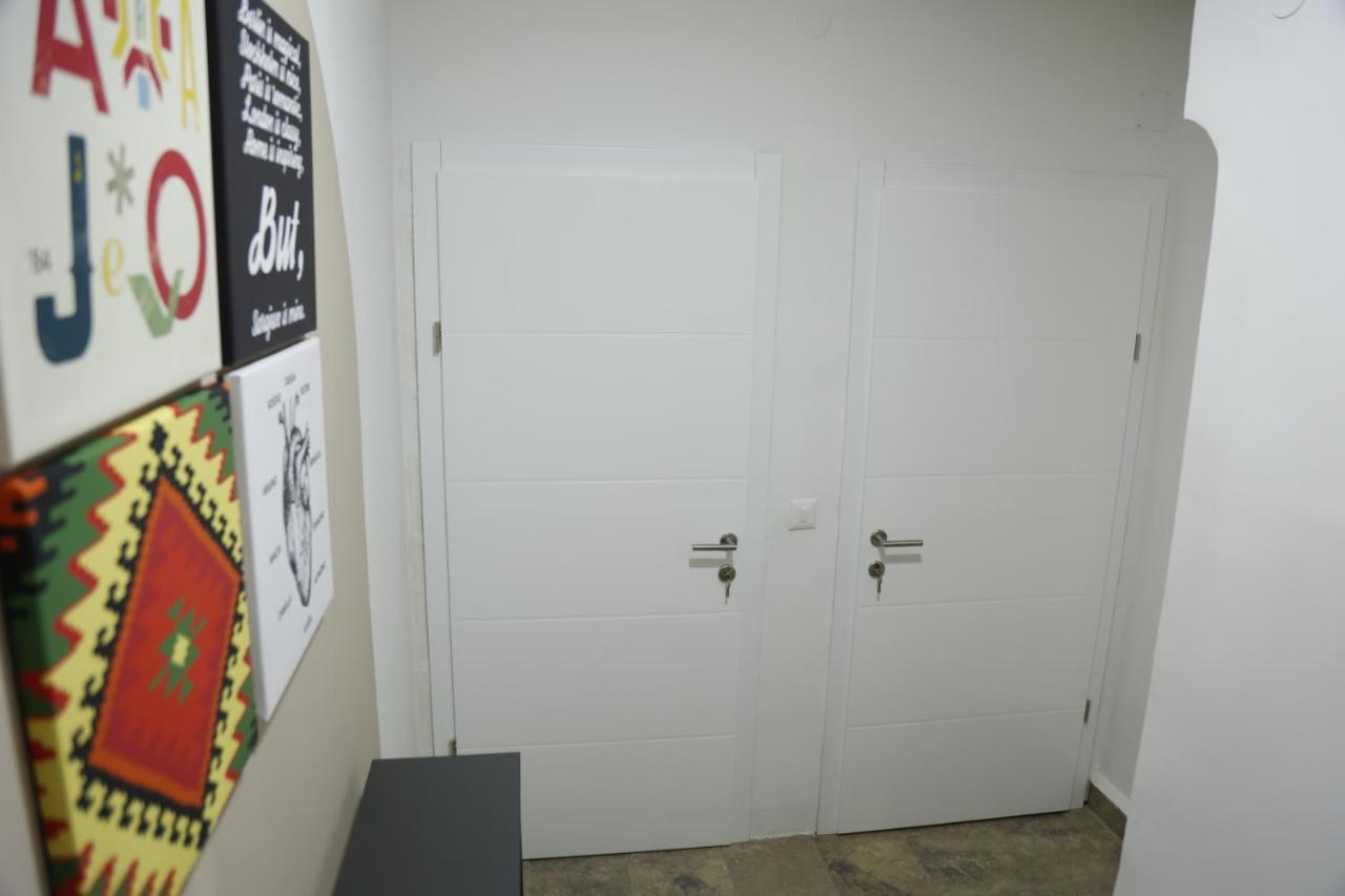 Blue And Rose Cozy - Quiet In The Best Location - Self Check-In - 5Th Floor With Elevator Sarajevo Ngoại thất bức ảnh