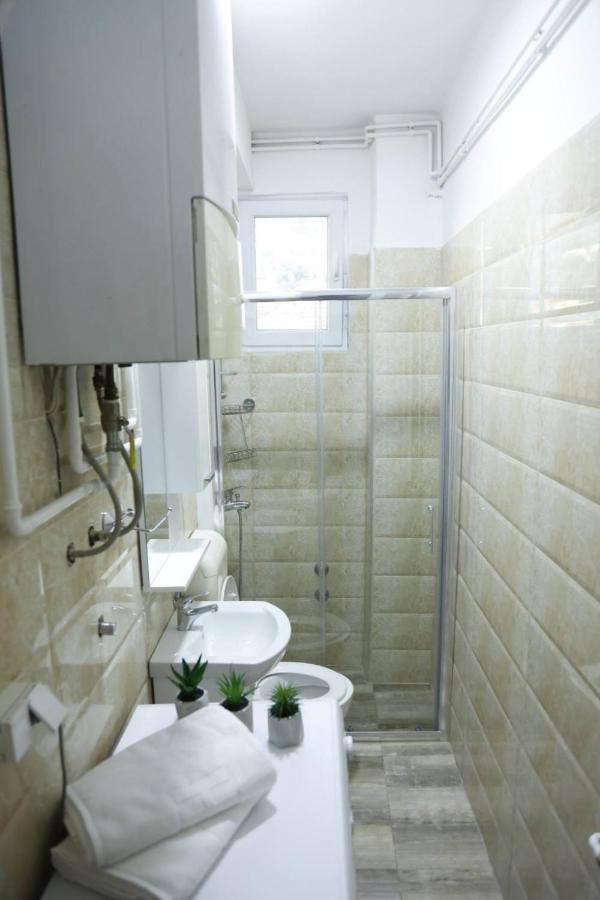 Blue And Rose Cozy - Quiet In The Best Location - Self Check-In - 5Th Floor With Elevator Sarajevo Ngoại thất bức ảnh